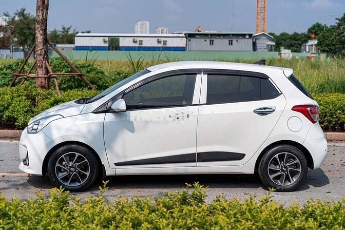 Hyundai i10 Grand 1.2 AT 2020 Trắng Lướt 30,000 Km