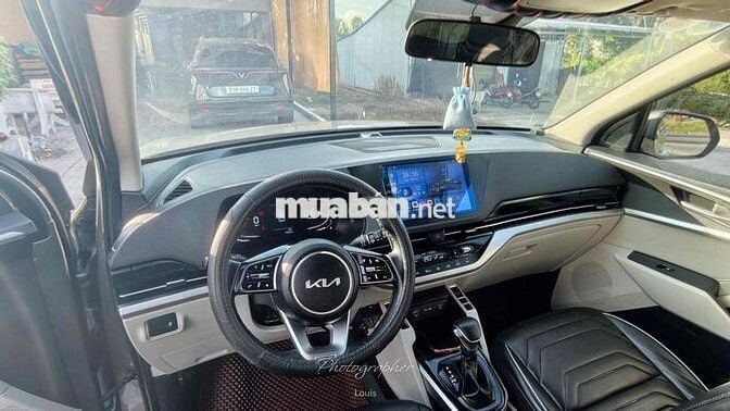 Kia Carens 7 chỗ màu Xám
