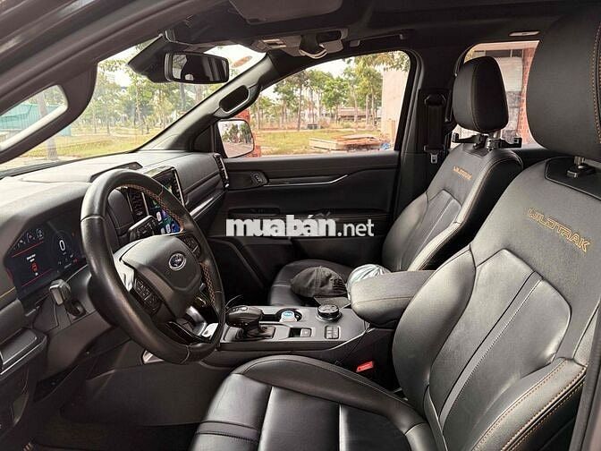 Ford Everest Wildtrak 2023 Đen Chính hãng