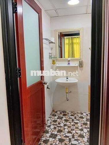 Cho thuê căn hộ 137m2,  2PN, 3WC, nội thất đầy đủ, tại KĐT Chí Linh