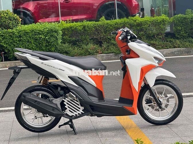 Honda Vario 150cc 2021 Trắng cam Smartkey