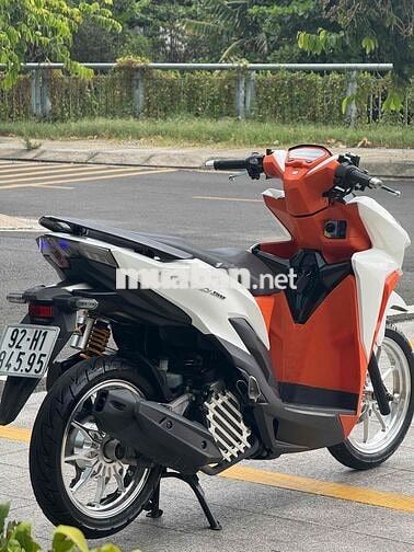 Honda Vario 150cc 2021 Trắng cam Smartkey