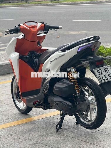 Honda Vario 150cc 2021 Trắng cam Smartkey