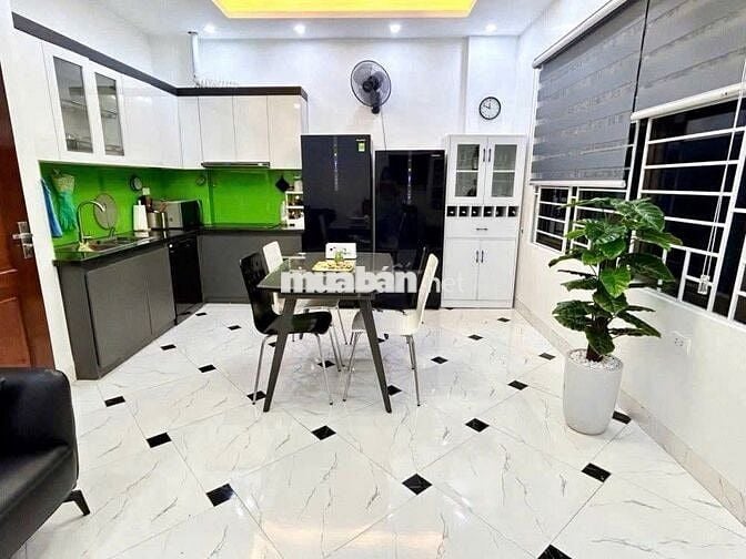 NHÀ PHÂN LÔ XÂY MỚI 6 TẦNG - GARA OTO- LÕI TRUNG TÂM QUẬN THANH XUÂN
