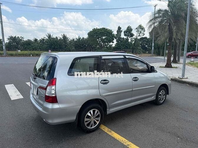 Toyota Innova 2016 Số sàn Bạc
