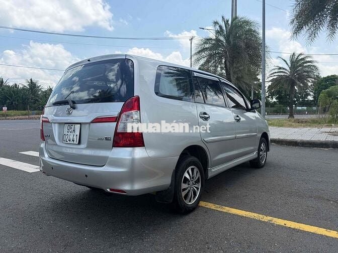 Toyota Innova 2016 Số sàn Bạc