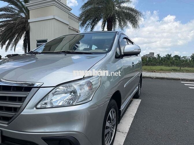 Toyota Innova 2016 Số sàn Bạc