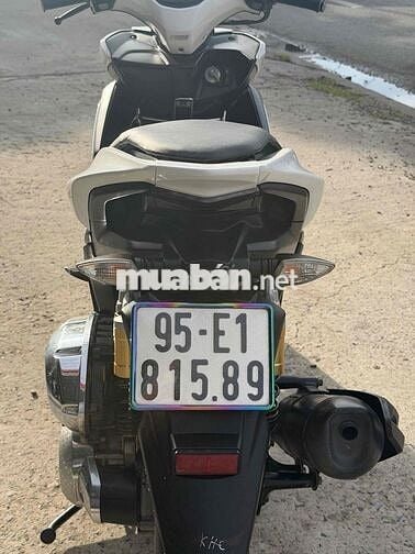 Yamaha NVX 155 Trắng