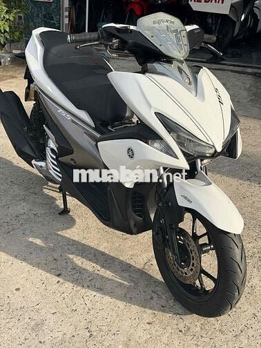 Yamaha NVX 155 Trắng