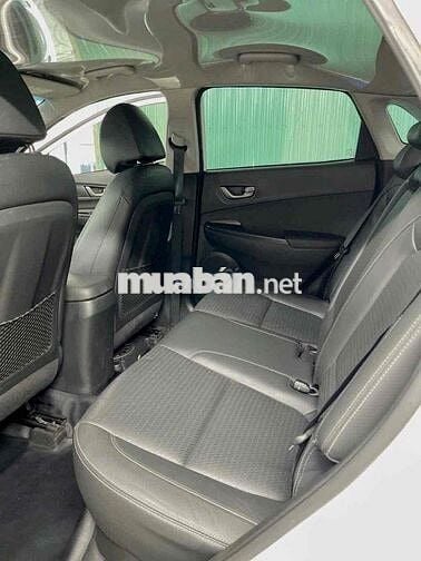Hyundai Kona 2024 Trắng 5 chỗ