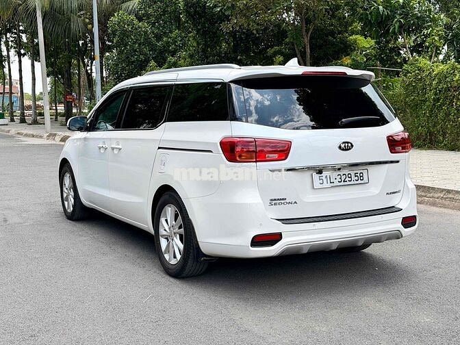 KIA Sedona 2.2 DATH 2019 Trắng Tự động 8v2 km