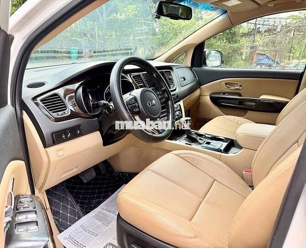 KIA Sedona 2.2 DATH 2019 Trắng Tự động 8v2 km