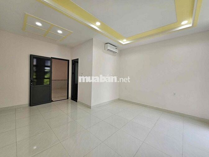 Toà nhà văn phòng 5x22m cho thuê lẽ từng tầng tại KDT Vạn Phúc