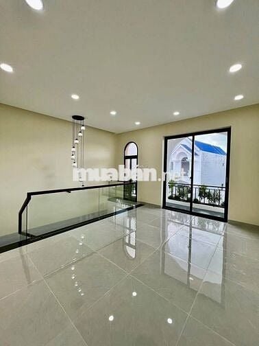 Bán Nhà tại Hoàng Bá Huân, 1,96 tỷ, 100m2, view đẹp, pháp lý đầy đủ