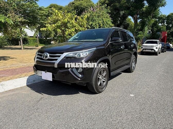 Toyota Fortuner 2018 đk 2019 Nâu 7 chỗ Dầu Xe Nhập