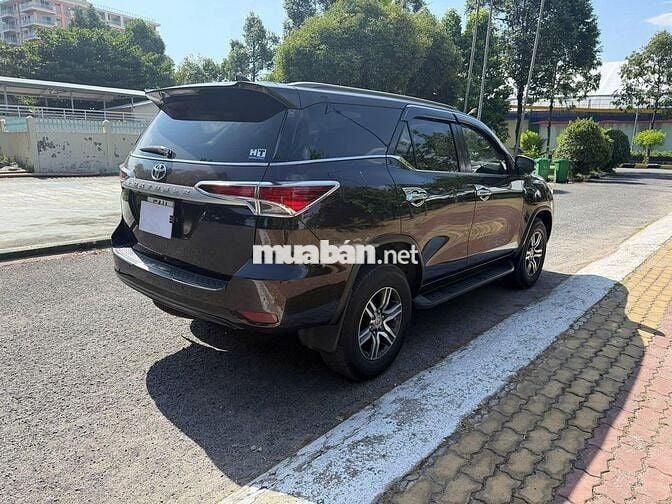 Toyota Fortuner 2018 đk 2019 Nâu 7 chỗ Dầu Xe Nhập