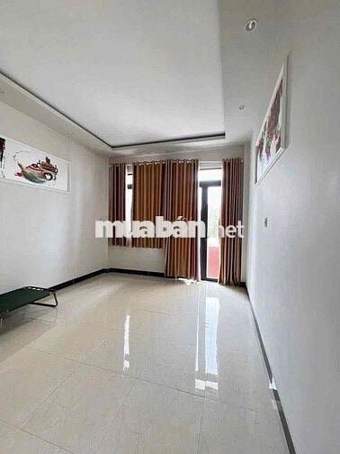 CHO THUÊ NHÀ MẶT TIỀN TRẦN PHÚ