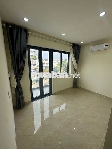 MT 4 x 20, 4 lầu, thang máy, nội thất cơ bản 5 PN, 6 WC DS 9 Linh Tây