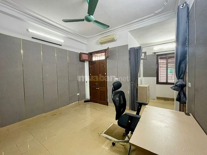 Cho thuê nhà ở tầng 1 và tầng 4 bên trong phố Nguyễn Thượng Hiền, HBT