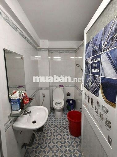 Nhà mặt tiền đường khu bình phú