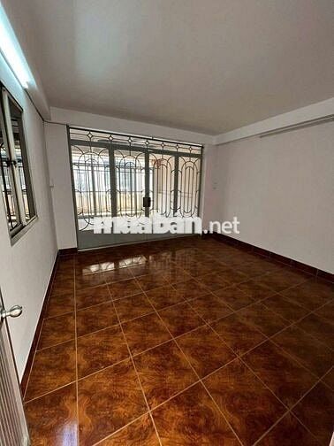 Nhà mặt tiền đường khu bình phú