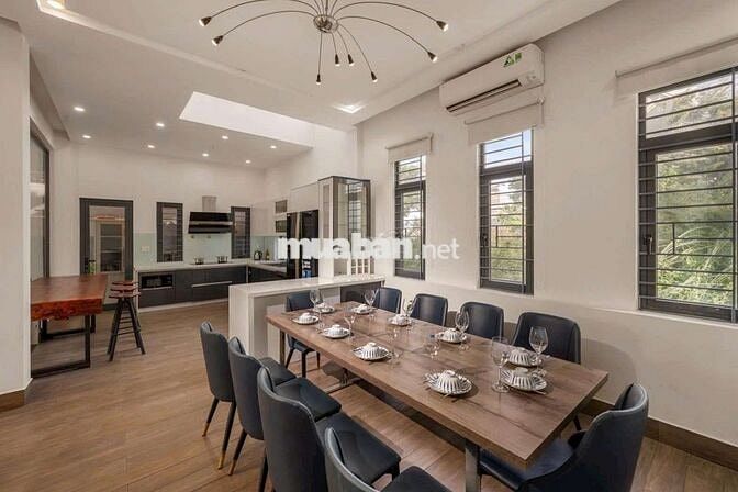CHO THUÊ VILLA 3 TẦNG ĐƯỜNG PHAN BÁ VÀNH