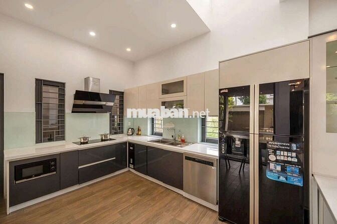 CHO THUÊ VILLA 3 TẦNG ĐƯỜNG PHAN BÁ VÀNH