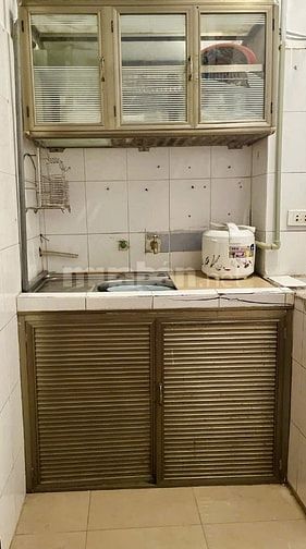 Cho thuê nhà ở tầng 1 và tầng 4 bên trong phố Nguyễn Thượng Hiền, HBT