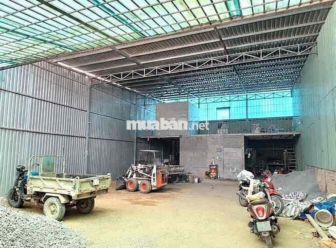 Cho thuê Kho 200m2, ngang 10m gần chợ Hiệp Bình,p.HBP Giá 20tr TL
