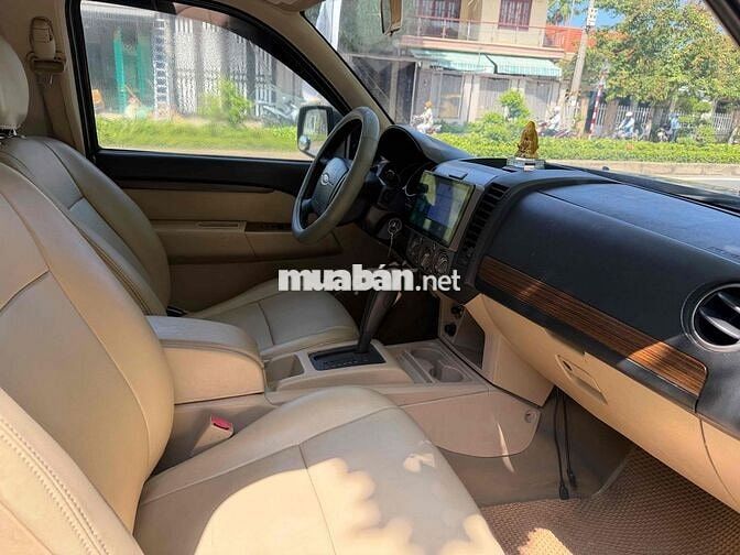 Ford Everest 2013 sô tự đông