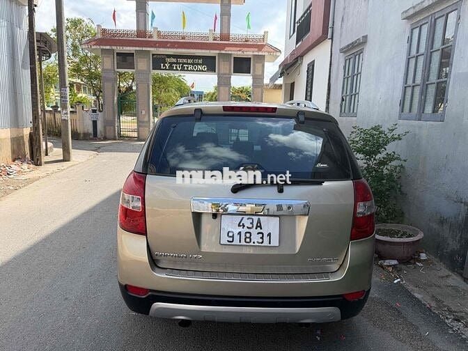 Chevrolet Captiva 7 chỗ Số tự động Vàng cát