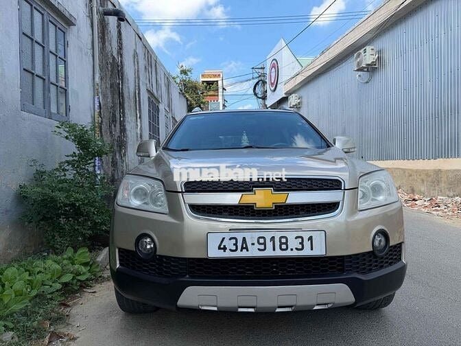 Chevrolet Captiva 7 chỗ Số tự động Vàng cát