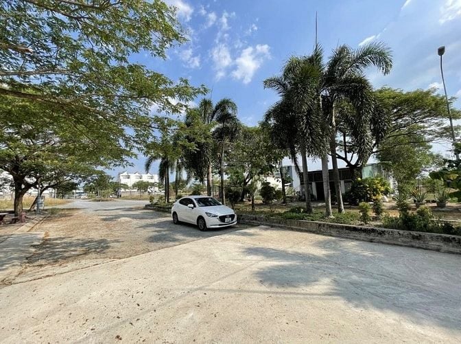 Bán đất nền KDC Daresco Đức Hoà Long An, 140m2 mặt đường 29m giá 1tỷ8