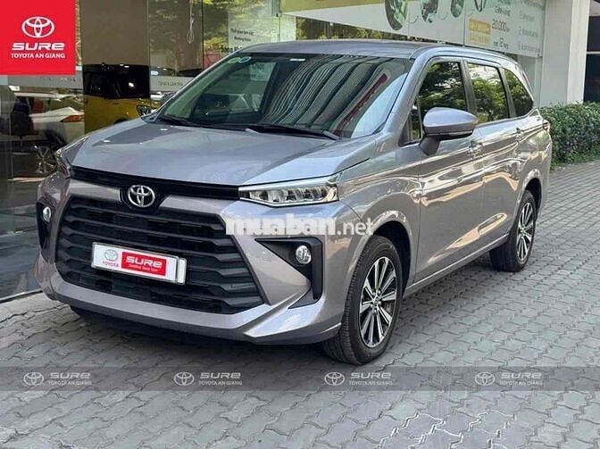 Toyota Avanza Premio 1.5G CVT 2024 Bạc CHÍNH HÃNG