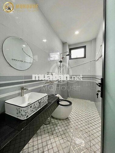 PHÒNG BAN CÔNG FULL NỘI THẤT TỪ A TỚI Z GẦN ĐẠI HỌC VĂN HIẾN