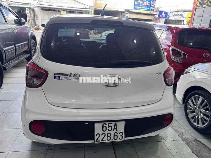Hyundai Grand i10 2019 Số tự động Trắng