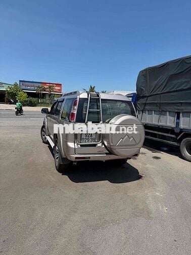 Ford Everest 2013 sô tự đông