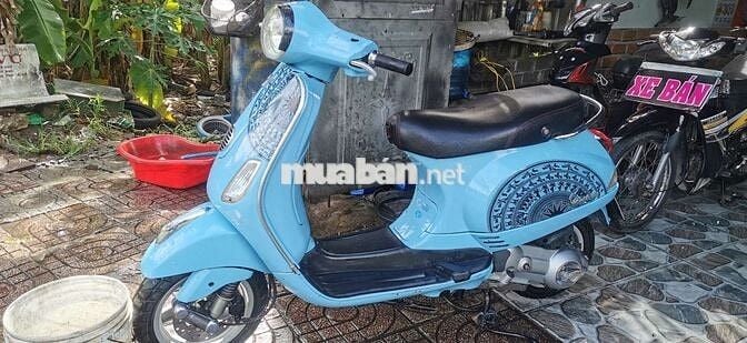 Piaggio Vespa Xanh