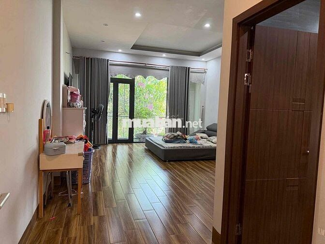 🏡 Bán nhà 2,5 tầng đường 7m5 Hoàng Bật Đạt – gần Làng Đại Học Đà Nẵng,