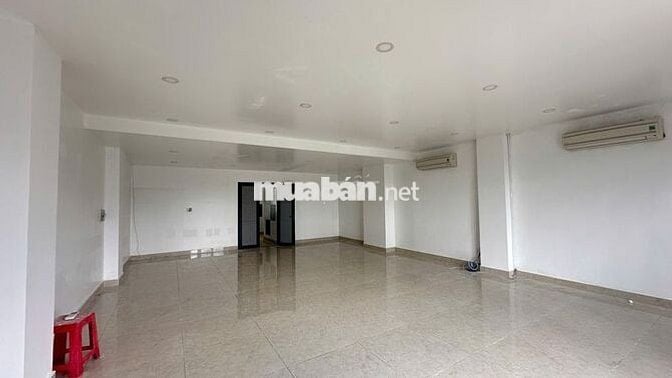Cho Thuê Văn Phòng 65m² Sàn Trống Giá Chỉ 12 Triệu - Vạn Phúc City