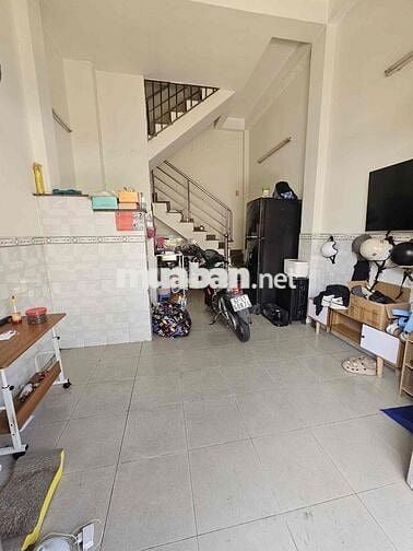 nhà nguyên căn ngay vòng xoay điện biên phủ 2PN 2 ban công