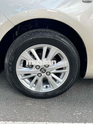 Toyota Vios 2019 Số sàn Vàng cát