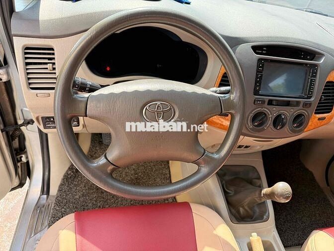 Toyota Innova G 2010 Bạc