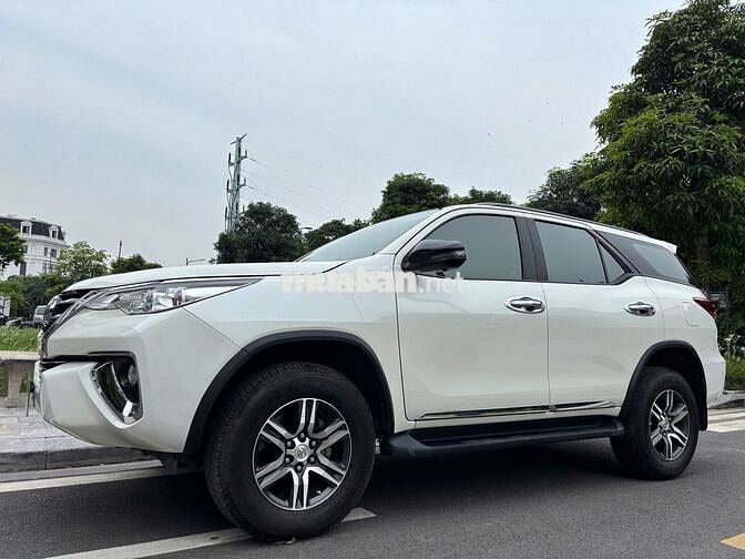 Toyota Fortuner 2018 Trắng 17 vạn