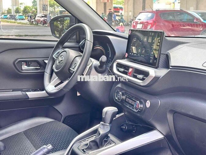Toyota Raize 2025 Trắng ngọc trai 8000 km