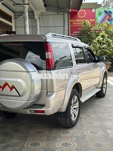 Ford Everest 2011 Số sàn Bạc