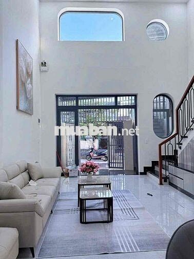 242 CHO THUÊ NHÀ 2 TẦNG 83M² – 3PN 2WC, FULL NỘI THẤT
