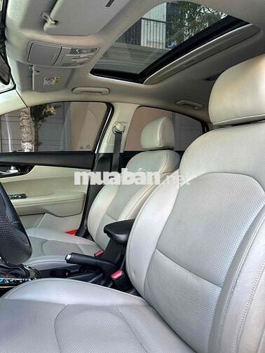 KIA Cerato Luxury 2020 Trắng Tự động Ghế da