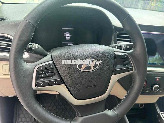 Hyundai Accent 2024 Trắng 5 vạn