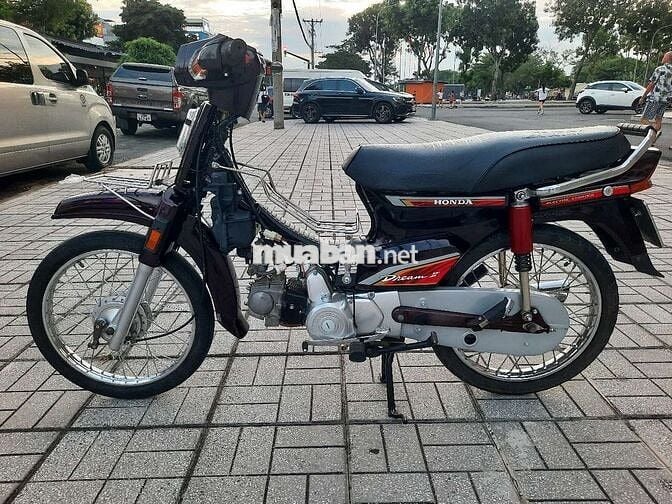 Honda Dream Nâu
